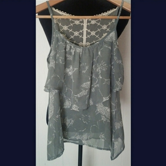 Lace Layered Peplum Tank Top - Picture 3 of 3